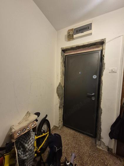 Apartament cu 3 camere decomandat, mobilat în Liviu Rebreanu