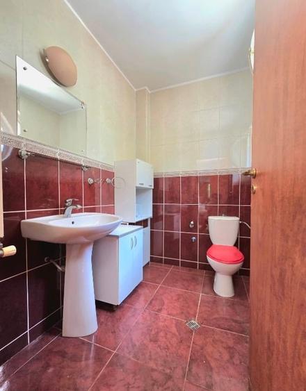 Casă individuală cu 5 camere cu Canalizare în Dudu