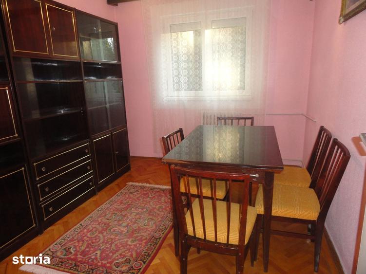 Apartament cu 4 camere în Central