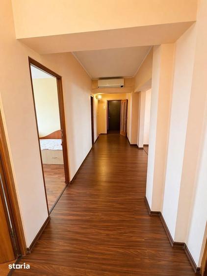Apartament cu 4 camere decomandat, mobilat în Tomis III