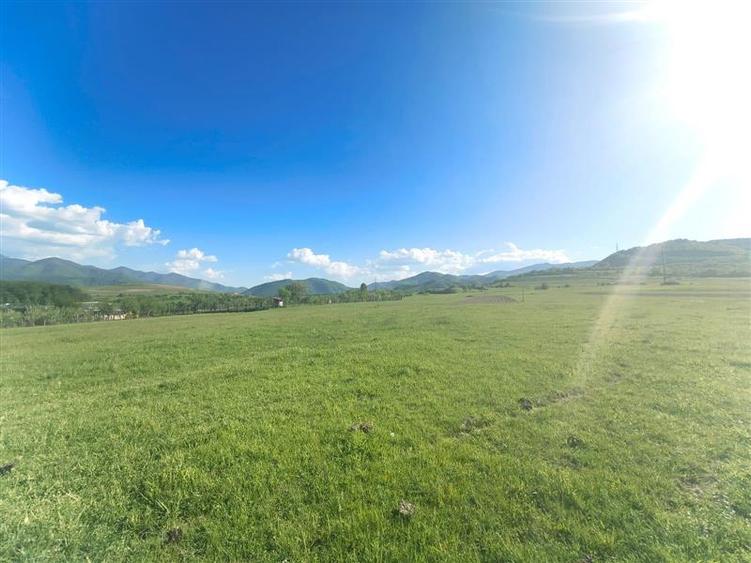 Teren agricol intravilan de 695 mp, în Periferie