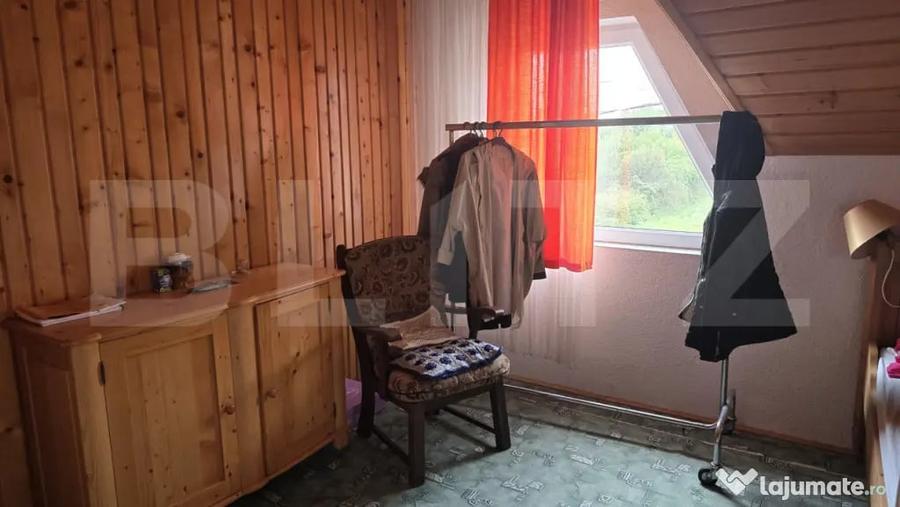 Casă cu 5 camere cu Teren 2000 Mp în Viile Satu Mare