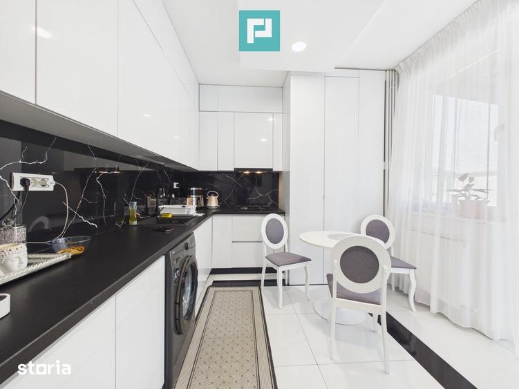 Casă cu 4 camere cu Teren 381 Mp în Central