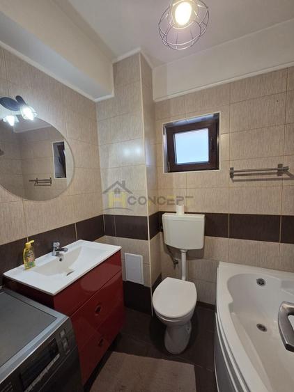 Apartament cu 2 camere decomandat, mobilat în Central