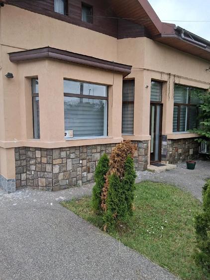 Casă cu Teren 1130 Mp în Central