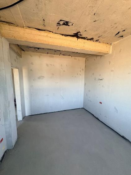 Duplex cu 5 camere cu Canalizare în Chișoda