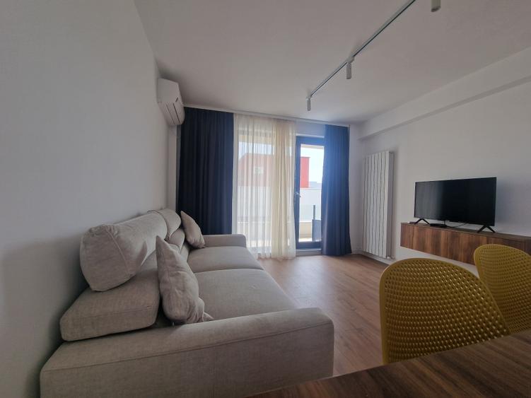 Apartament cu 2 camere semidecomandat în Central