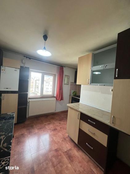 Apartament cu 4 camere în Central