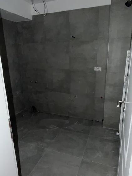 Apartament cu 2 camere decomandat în Florești