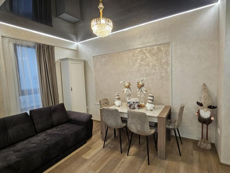 Apartament cu 2 camere decomandat în Faleza Nord
