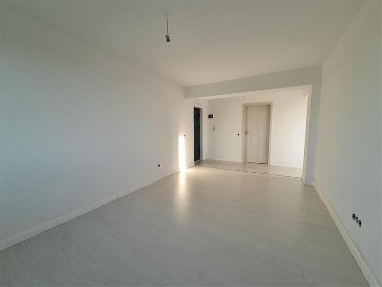Apartament cu 2 camere semidecomandat, mobilat în Bucureștii Noi