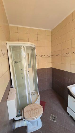 Casă cu 2 camere în Central