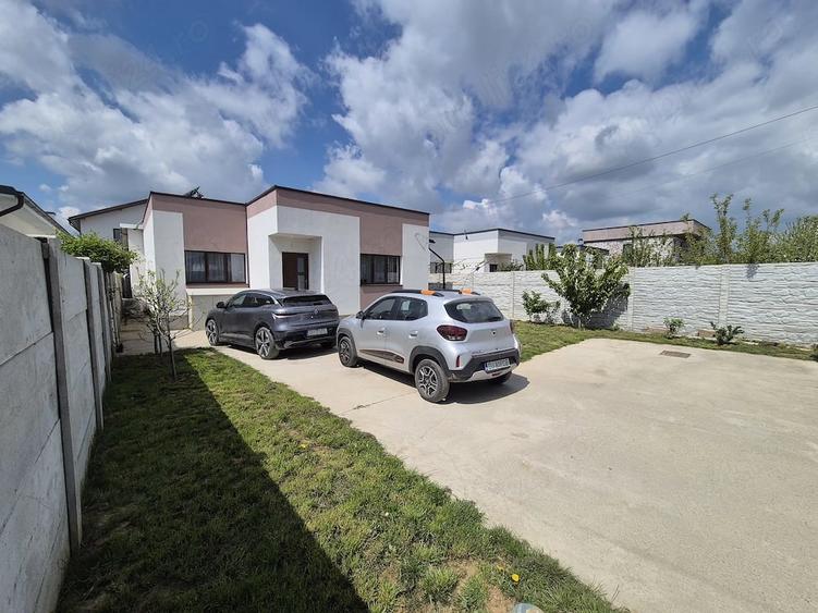 Casă cu 3 camere cu Teren 350 Mp în Central