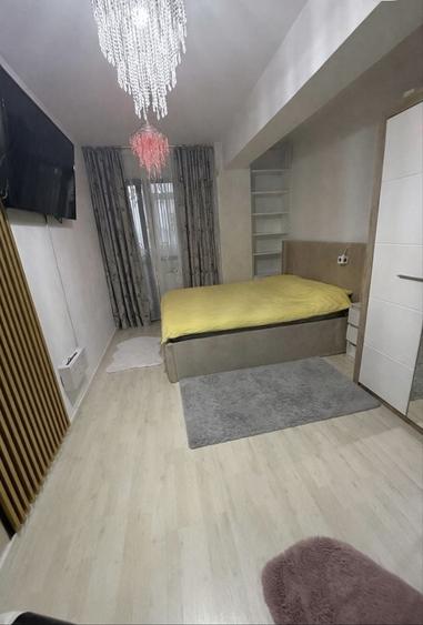 Apartament cu 2 camere decomandat în Valea Adâncă