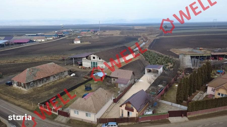 Casa cu 2 niveluri de vanzare in Martineni, la drumul principal! - 17