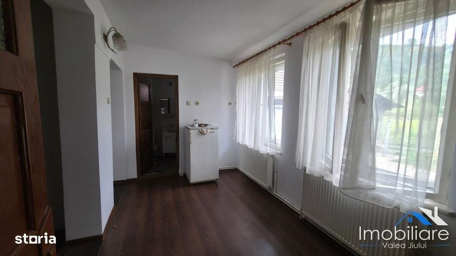 Casa - Vulcan, aproape de oras, Str. Teodora Lucaciu, suprafata 130mp - 3