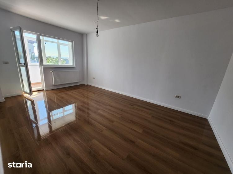 Apartament cu 3 camere decomandat în Șerbănești