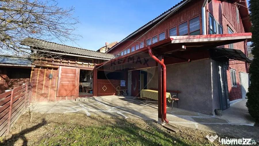 Casă cu 3 camere cu Teren 900 Mp în Cacica