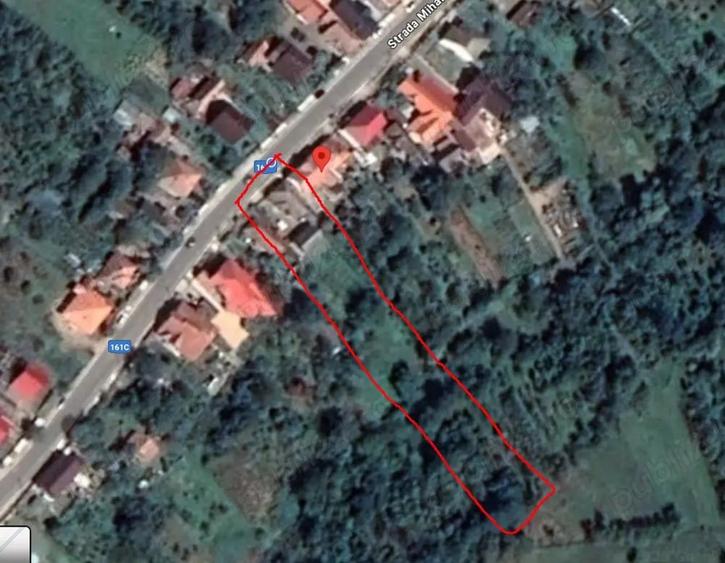 Teren de 2000 mp, în Central