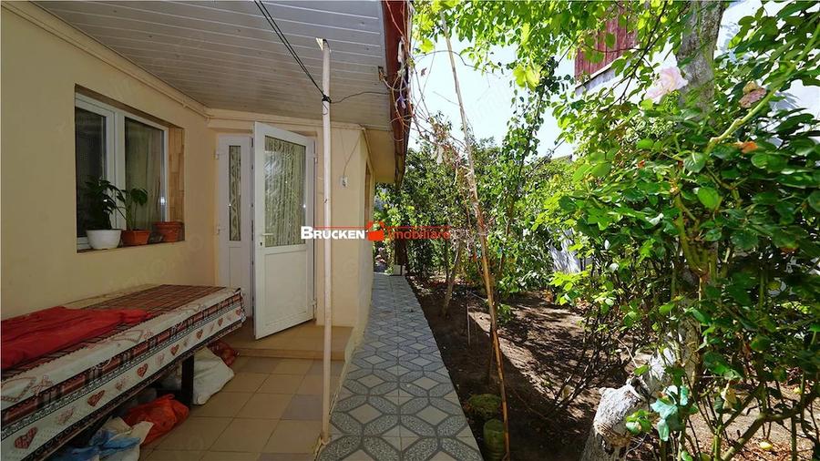 Casă cu 2 camere cu Teren 520 Mp în Central
