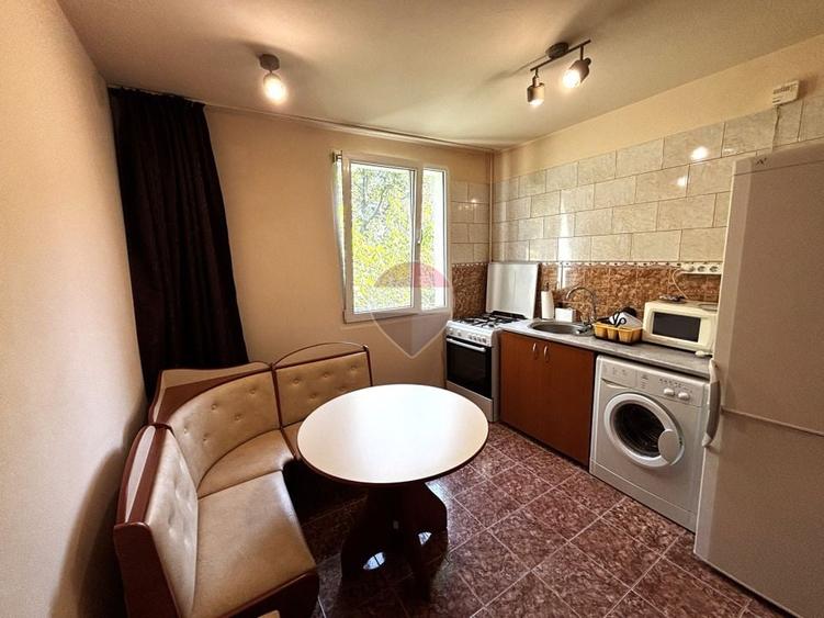 Apartament cu 2 camere semidecomandat, mobilat în Drumul Taberei