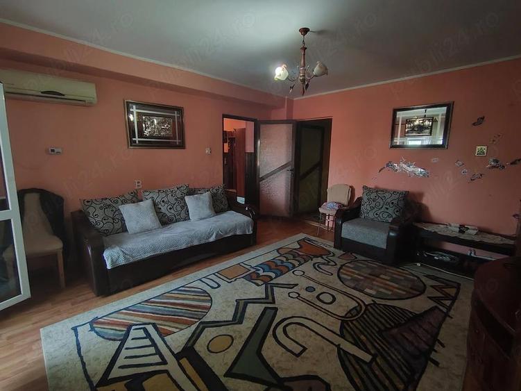 Apartament cu 2 camere semidecomandat în Central