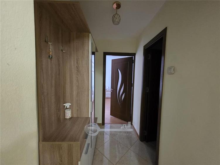 Apartament cu 2 camere decomandat în Bd. Independenței