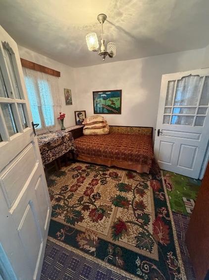 Casă individuală cu 4 camere cu Teren 2600 Mp în Gura Teghii