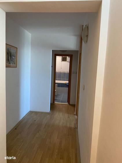 Apartament cu 3 camere în C5