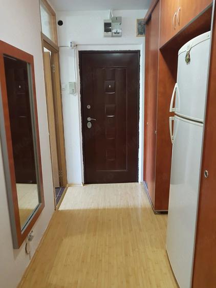 Garsonieră decomandată în Politehnica