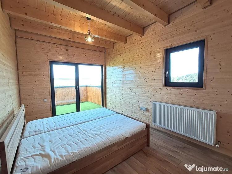 Casă cu 8 camere cu Teren 1000 Mp în Beliș