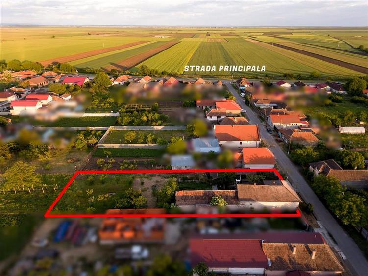 Casă cu 4 camere cu Teren 1440 Mp în Girișu de Criș