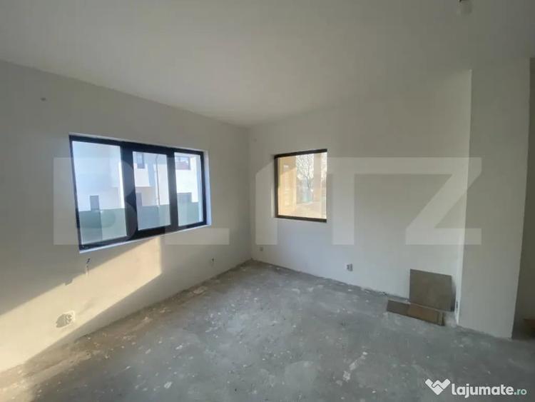 Casă cu 7 camere cu Teren 1100 Mp în Bucov