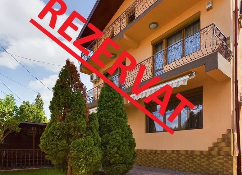 Casă individuală cu 6 camere cu Canalizare în Titan