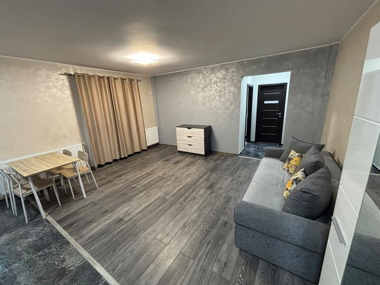 Apartament cu 3 camere semidecomandat în Popas Păcurari