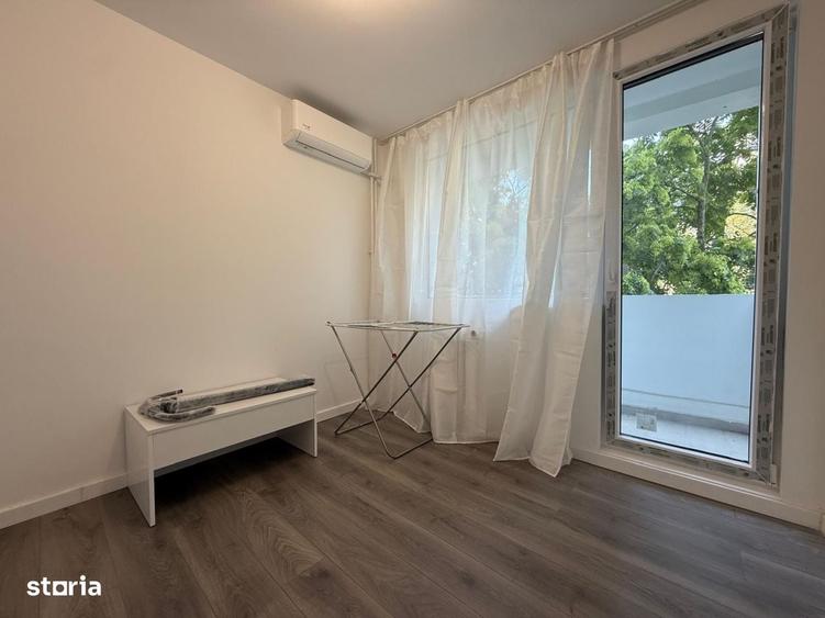 Apartament cu 4 camere semidecomandat în Drumul Taberei