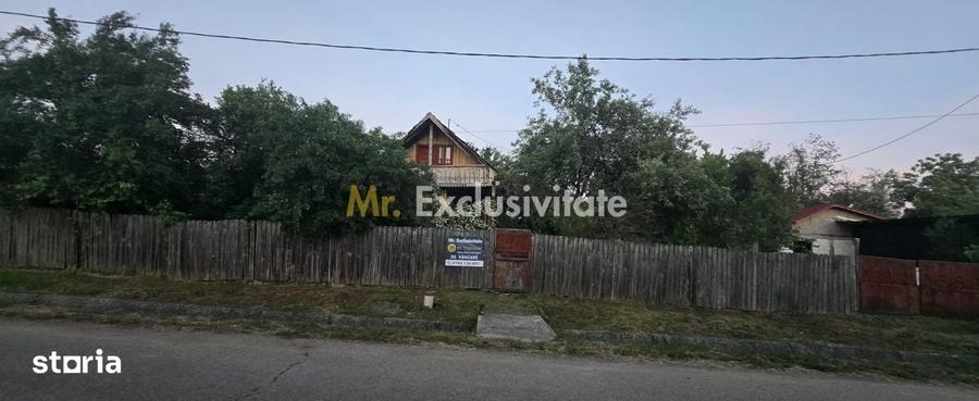 Casă cu 2 camere cu Teren 7769 Mp în Scoarța