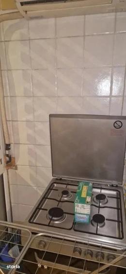 Inchiriez garsoniera etaj 1 Ultracentral, 350 m de Colegiul Bratianu - 3