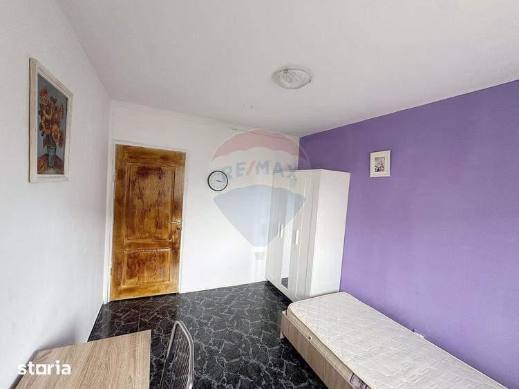 Apartament cu 4 camere în Berceni