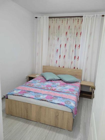 Apartament cu 2 camere decomandat în Splaiul Unirii