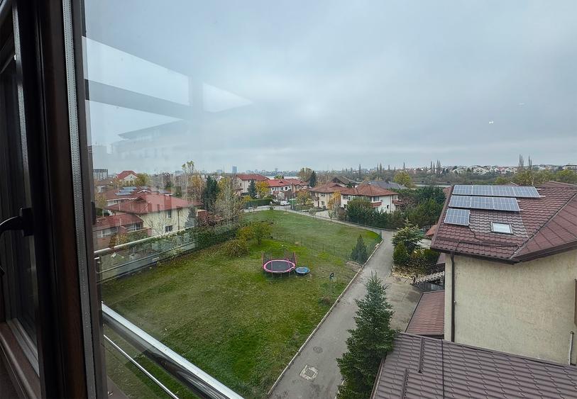 Apartament cu 3 camere în Sisești