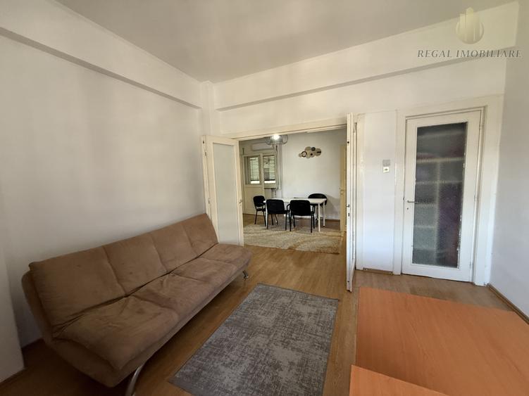 Apartament cu 2 camere decomandat, mobilat în Universitate