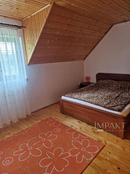 Casă individuală cu 4 camere cu Teren 1300 Mp în Dealu Negru