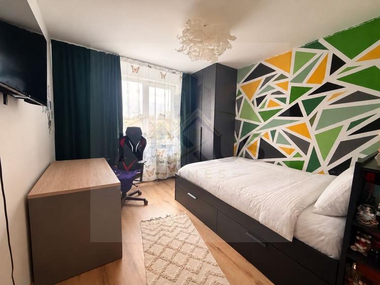 Apartament cu 4 camere semidecomandat, mobilat în Brâncoveanu