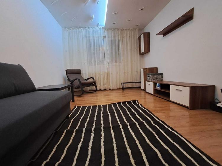 Apartament cu 2 camere decomandat în Lacul Tei