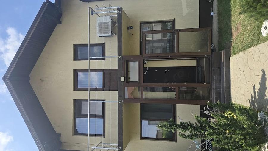 Casa de vanzare la pret de apartament - 1