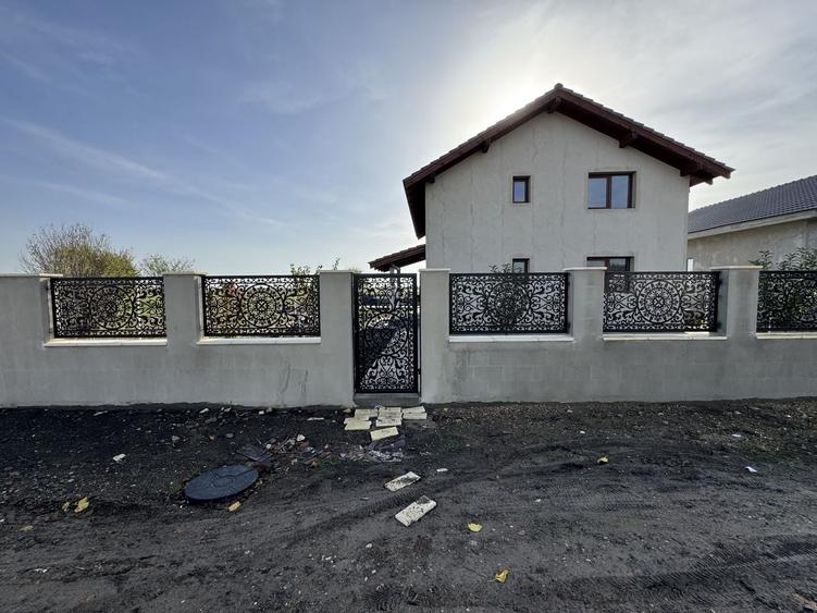 Casă individuală cu 5 camere cu Canalizare în Becicherecu Mic