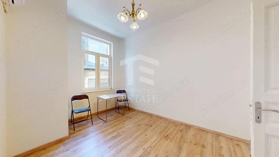 Apartament cu 4 camere decomandat în Ultracentral