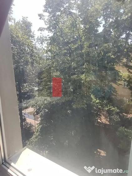 Apartament cu 2 camere semidecomandat în Dristor