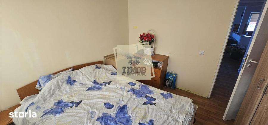 Apartament cu 3 camere semidecomandat în Terezian